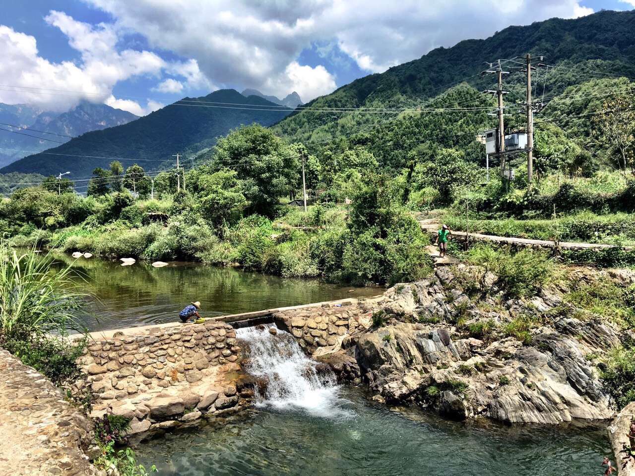 {娛樂城}(牯牛降旅游自驾攻略)